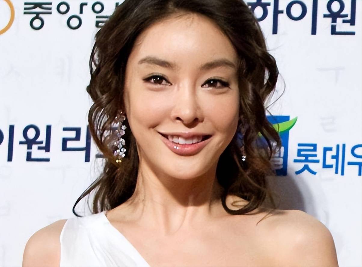 陷各类丑闻乐天家族没落得有理有据尊龙凯时app网站攀附日本发家深(图13)